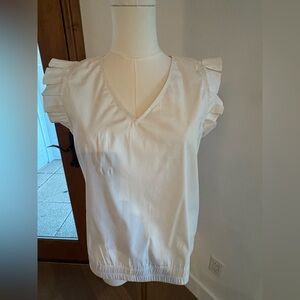 Halogen women’s v neck white shirt size medium.